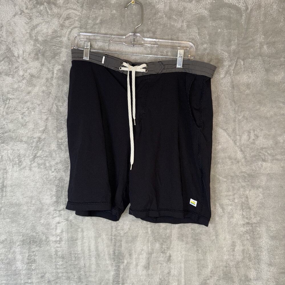 Vuori Men's Evolution Board Shorts Black Gray Dots Size 33 Lace 7.5" Stretch